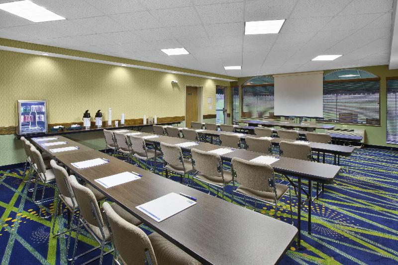 Holiday Inn Express Irwin (Pa Tpk Exit 67) By IHG image