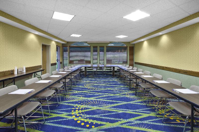 Holiday Inn Express Irwin (Pa Tpk Exit 67) By IHG image