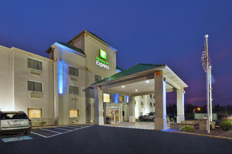 Holiday Inn Express Irwin (Pa Tpk Exit 67) By IHG image