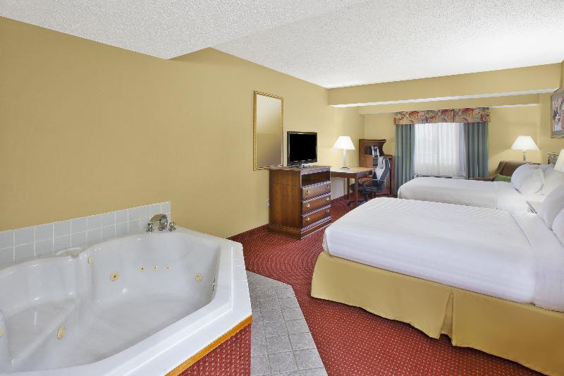 Holiday Inn Express Irwin (Pa Tpk Exit 67) By IHG photo 12