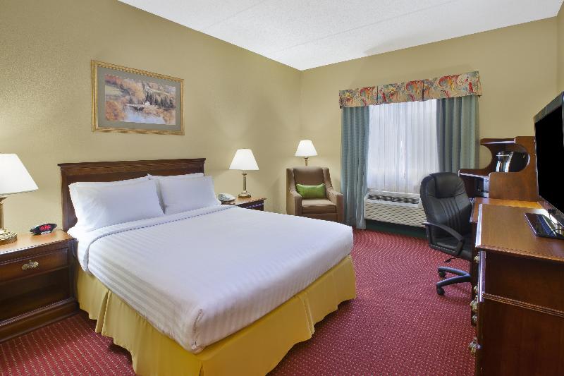 Holiday Inn Express Irwin (Pa Tpk Exit 67) By IHG photo 15