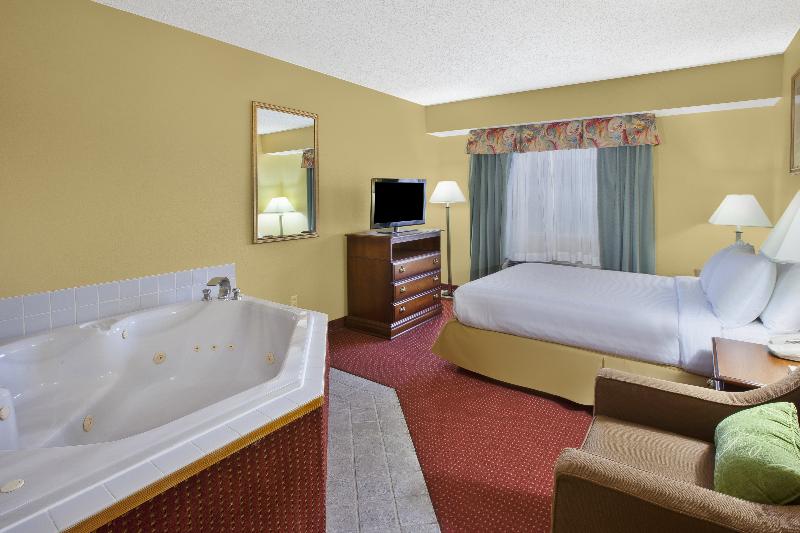 Holiday Inn Express Irwin (Pa Tpk Exit 67) By IHG photo 23