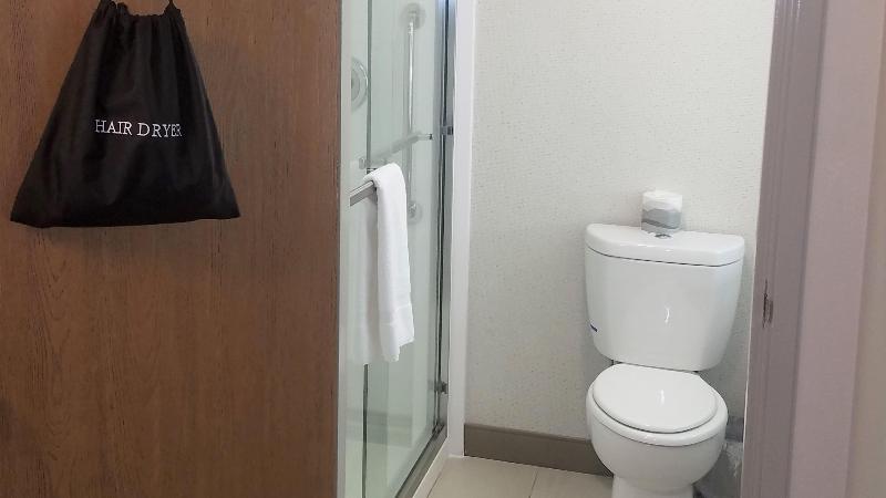 Holiday Inn Express Irwin (Pa Tpk Exit 67) By IHG image