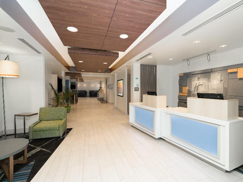 Holiday Inn Express Radcliff Fort Knox image