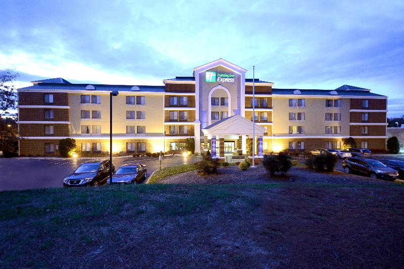 Holiday Inn Express Richmond I 64 Short Pump Area