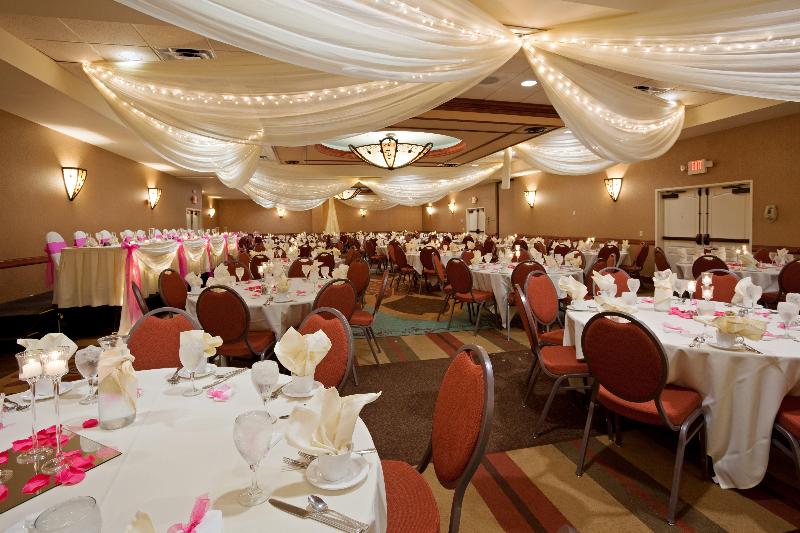 Holiday Inn Hotel and Suites Minneapolis Lakeville image