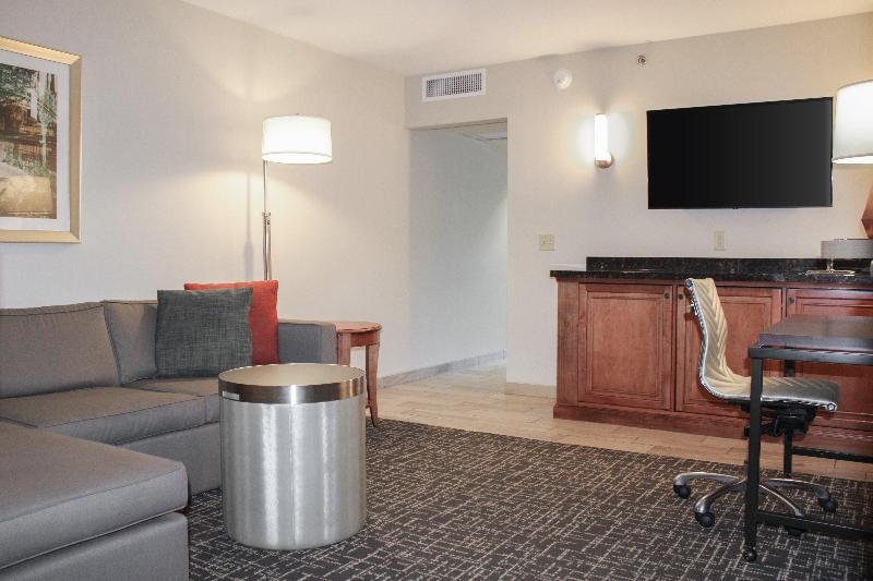 Holiday Inn Hotel and Suites Minneapolis Lakeville image