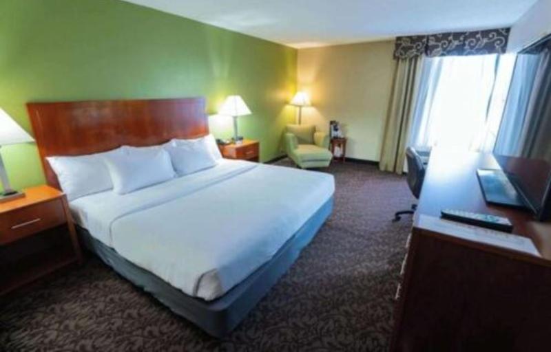 Quality Inn & Suites Downtown Mansfield image