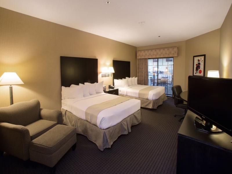 Holiday Inn&Suites St. Paul Ne - Lake Elmo By IHG image