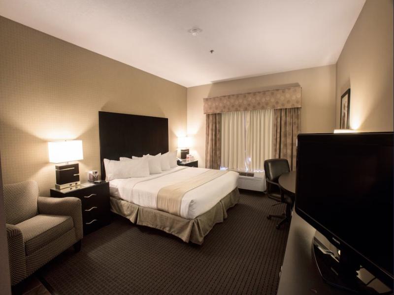 Holiday Inn&Suites St. Paul Ne - Lake Elmo By IHG image