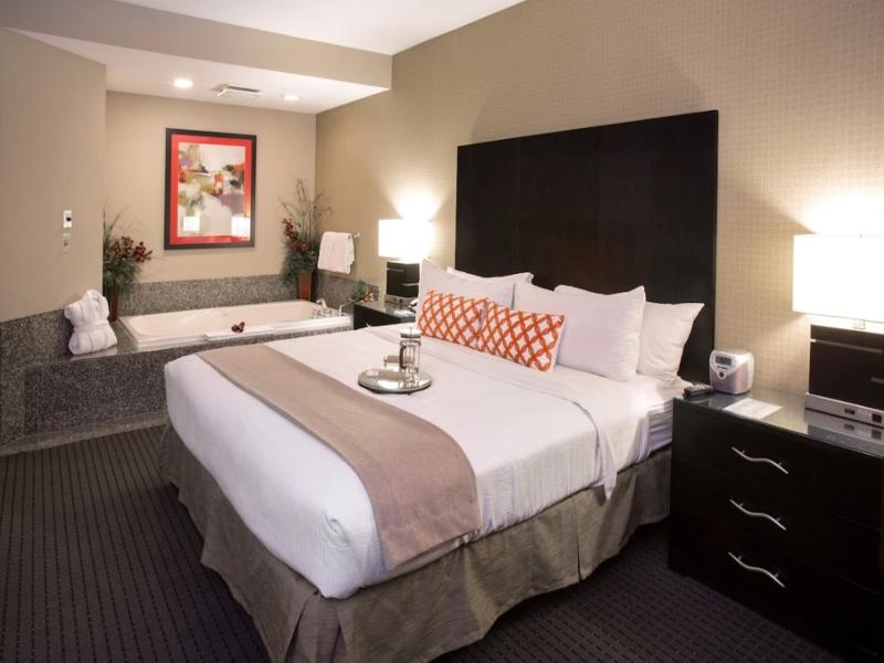 Holiday Inn&Suites St. Paul Ne - Lake Elmo By IHG image