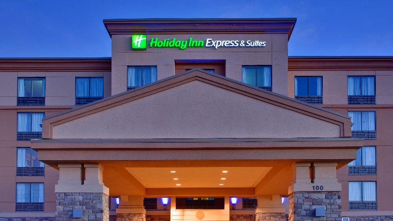 Holiday Inn Express and Suites Huntsville Muskoka