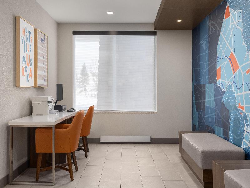 Holiday Inn Express and Suites Huntsville Muskoka image