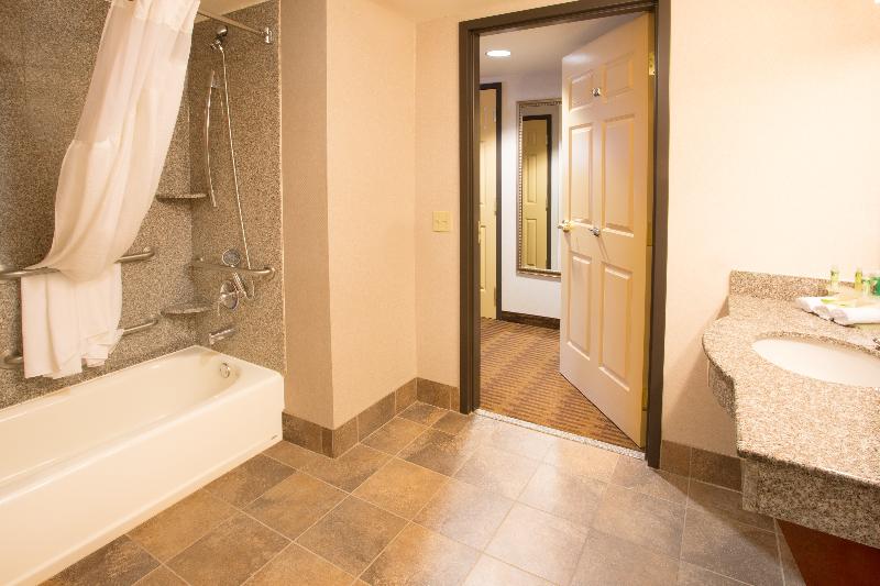 Holiday Inn Express Yreka-Shasta Area By IHG photo 18