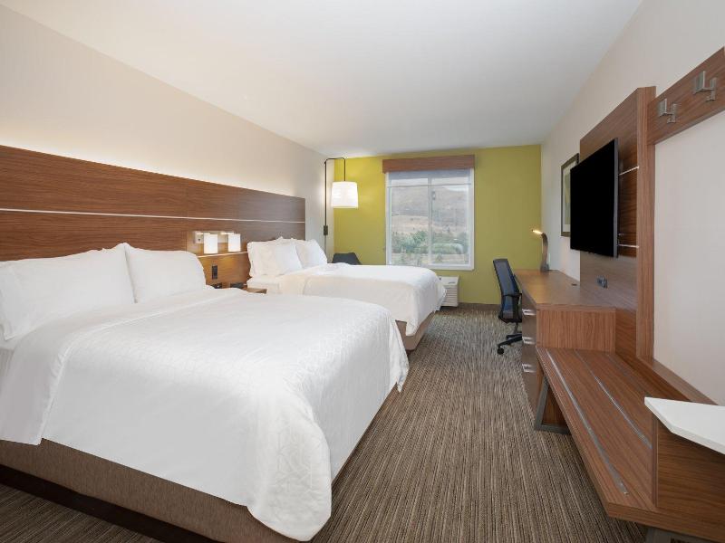 QUADRUPLE Accessible-Two Queen Beds