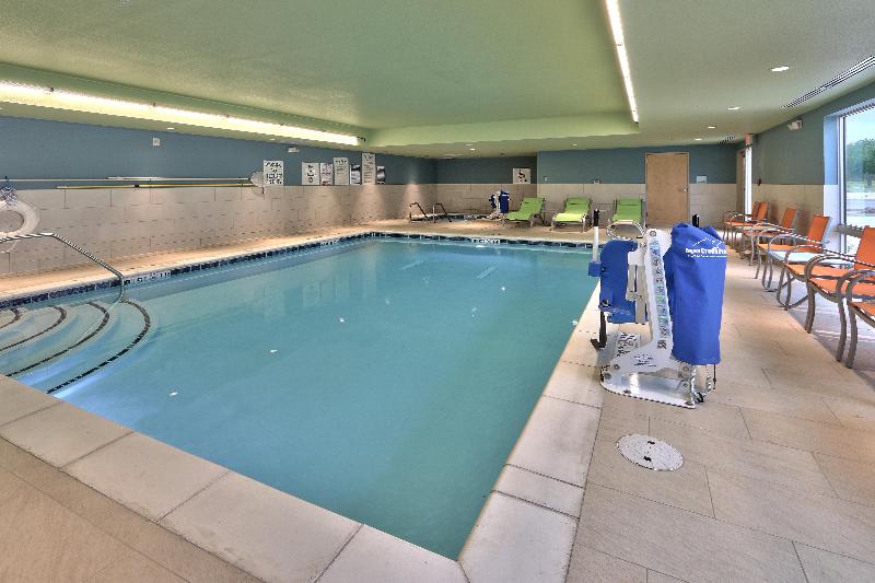 Holiday Inn Express and Suites Roswell image