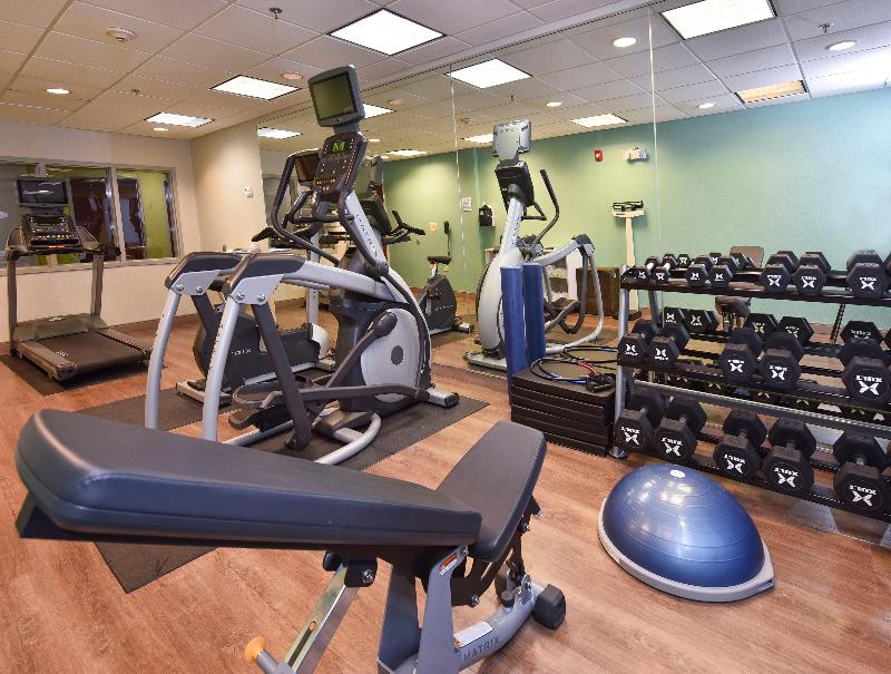 Holiday Inn Express and Suites Selma image