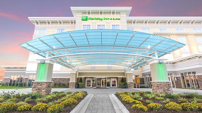Holiday Inn & Suites East Peoria image