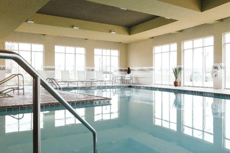 Holiday Inn & Suites East Peoria image