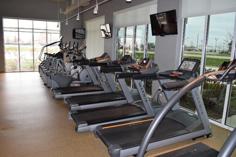 Holiday Inn & Suites East Peoria image