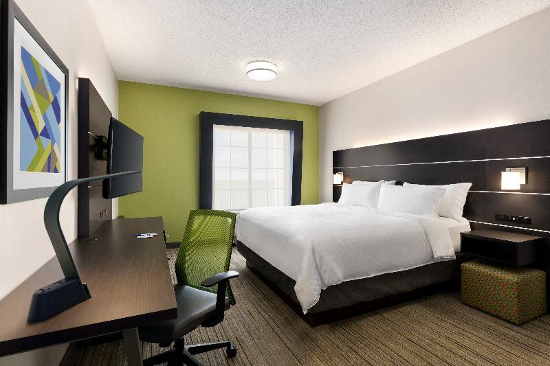 Holiday Inn Express & Suites Shawnee I-40 By IHG photo 7