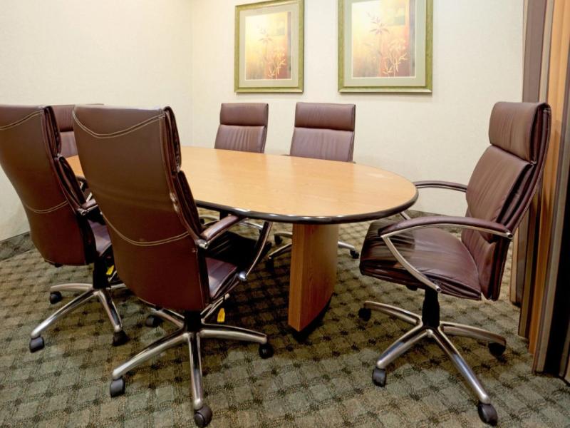Holiday Inn Express & Suites Zapata By IHG image