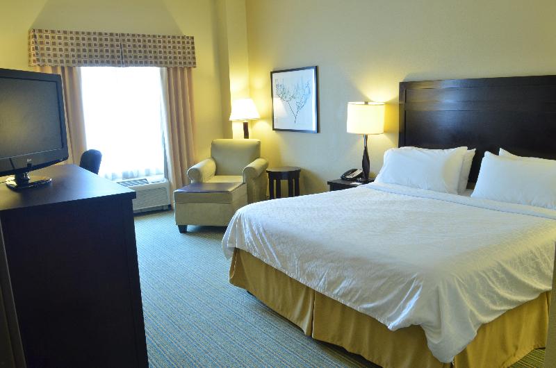 Holiday Inn Express Waterloo Cedar Falls photo 17