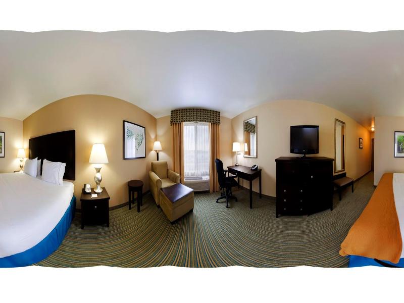 Holiday Inn Express Waterloo Cedar Falls image