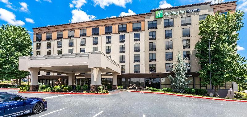 Holiday Inn Express Atlanta Galleria Ballpark Area