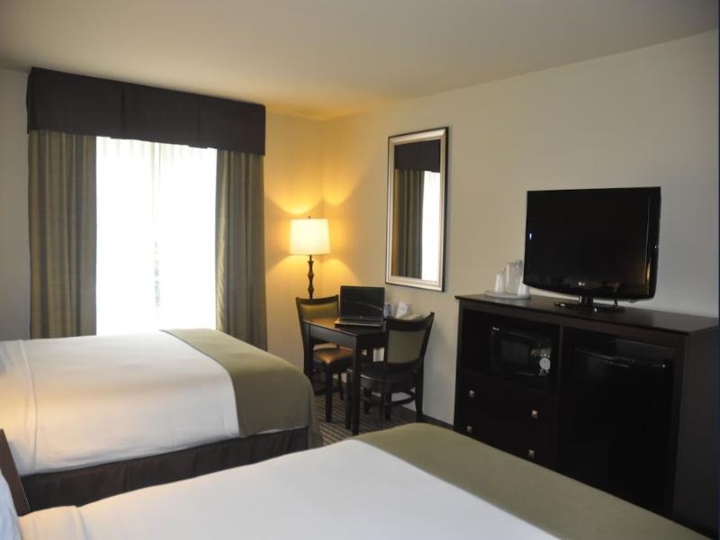 Holiday Inn Express and Suites Sarasota East I 75 image