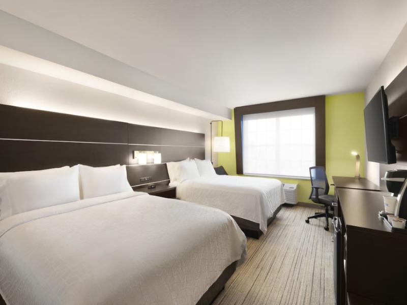 Holiday Inn Express and Suites Sarasota East I 75 image