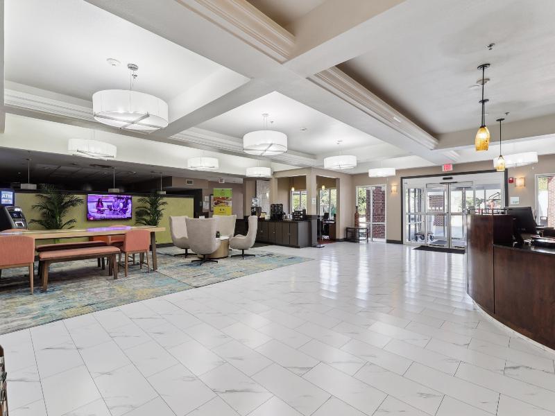 Holiday Inn Hotel and Suites Slidell New Orleans A image