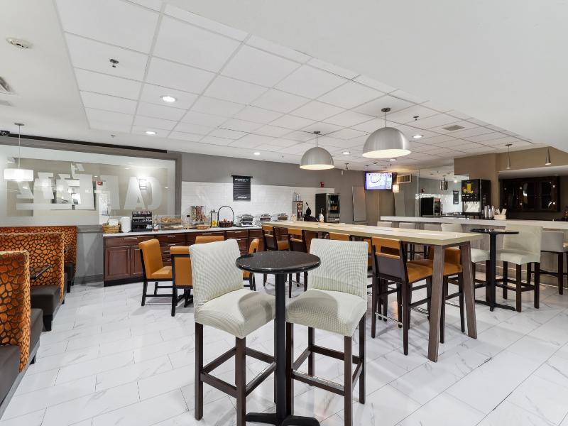 Holiday Inn Hotel and Suites Slidell New Orleans A image