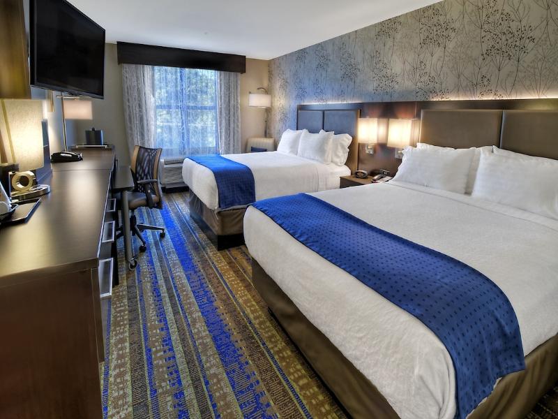 Holiday Inn & Suites Tupelo North By IHG image