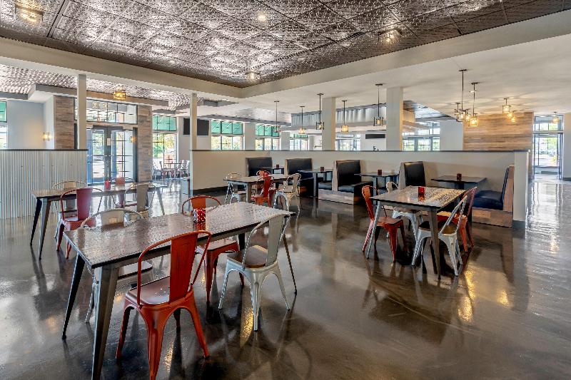 Holiday Inn & Suites Wausau-Rothschild By IHG image