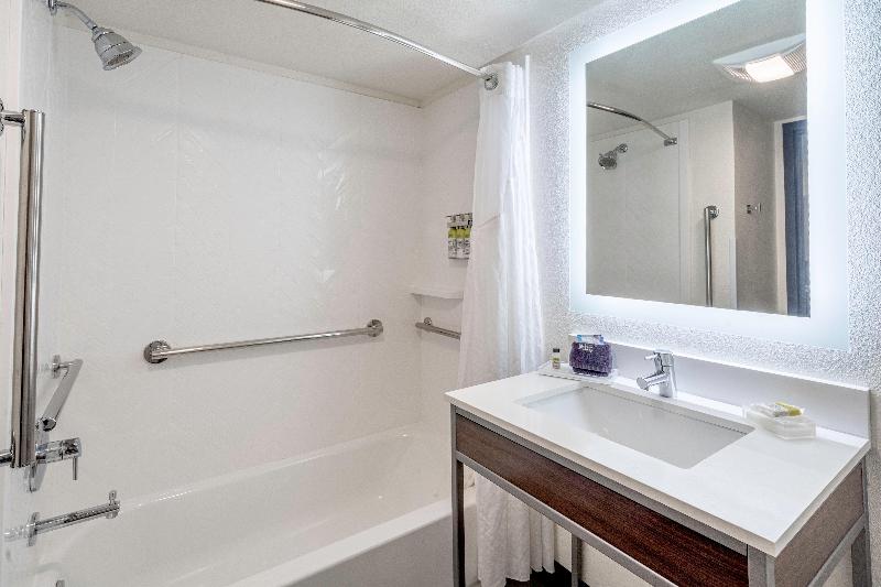 Holiday Inn & Suites Wausau-Rothschild By IHG photo 10