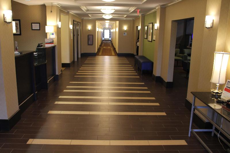 Holiday Inn Express & Suites Starkville By IHG image