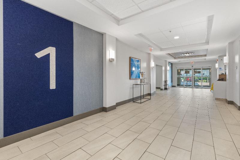 Holiday Inn Express & Suites Starkville By IHG image