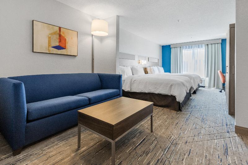 Holiday Inn Express & Suites Starkville By IHG image