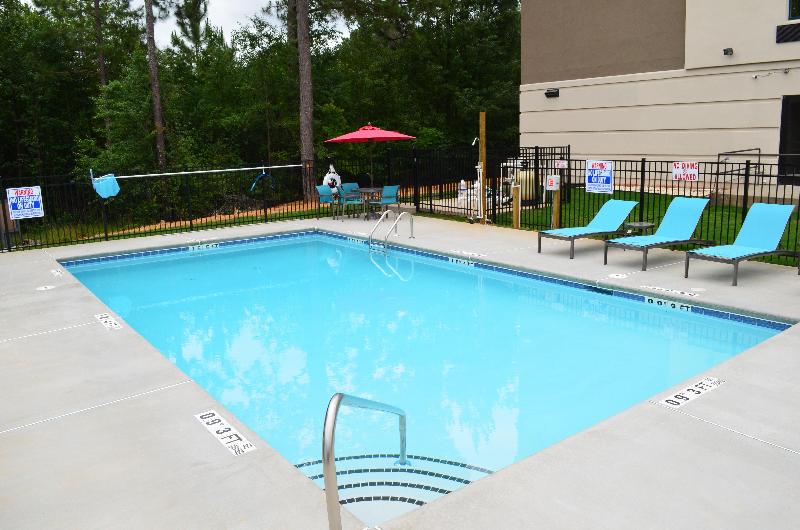 Holiday Inn Express Madison image