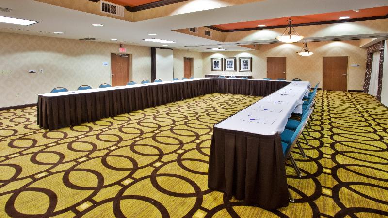 Holiday Inn Express Peachtree Corners Norcross image