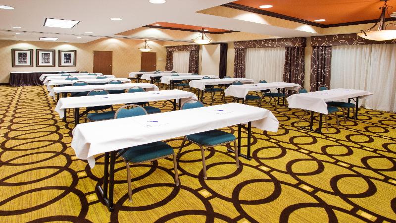 Holiday Inn Express Peachtree Corners Norcross image