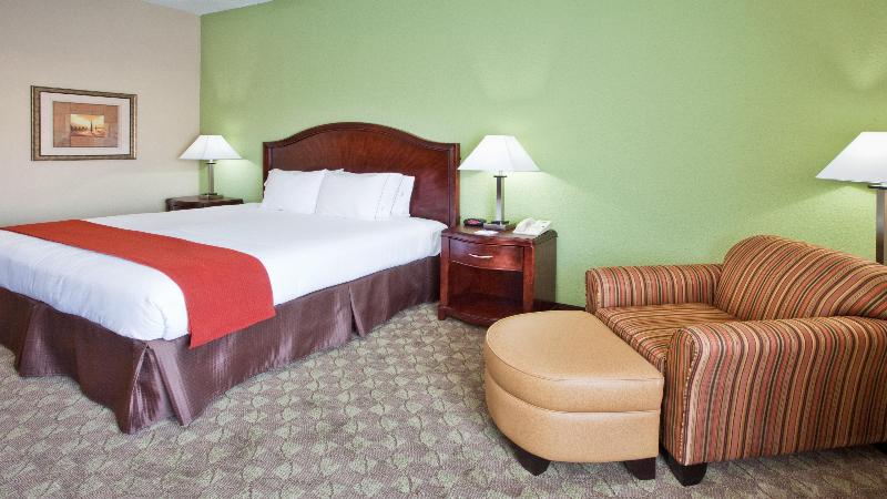 Holiday Inn Express Peachtree Corners Norcross image