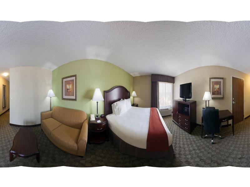 Holiday Inn Express Peachtree Corners Norcross image
