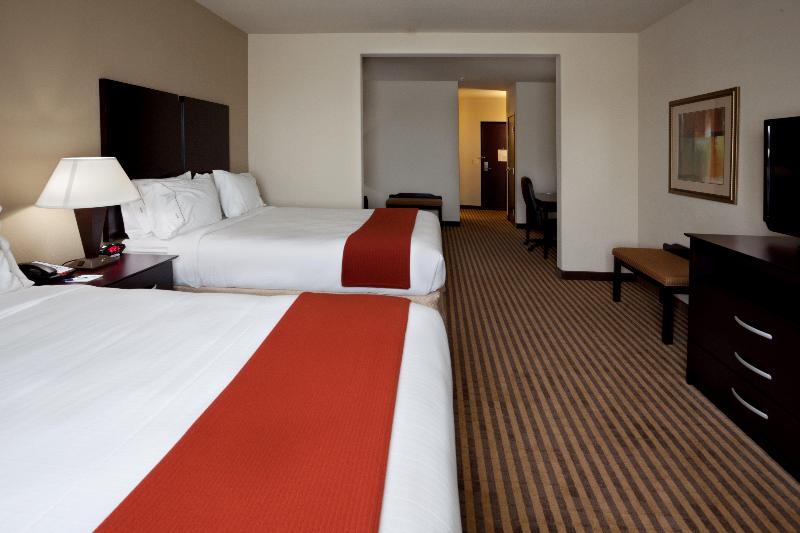 Holiday Inn Express & Suites Marble Falls 4