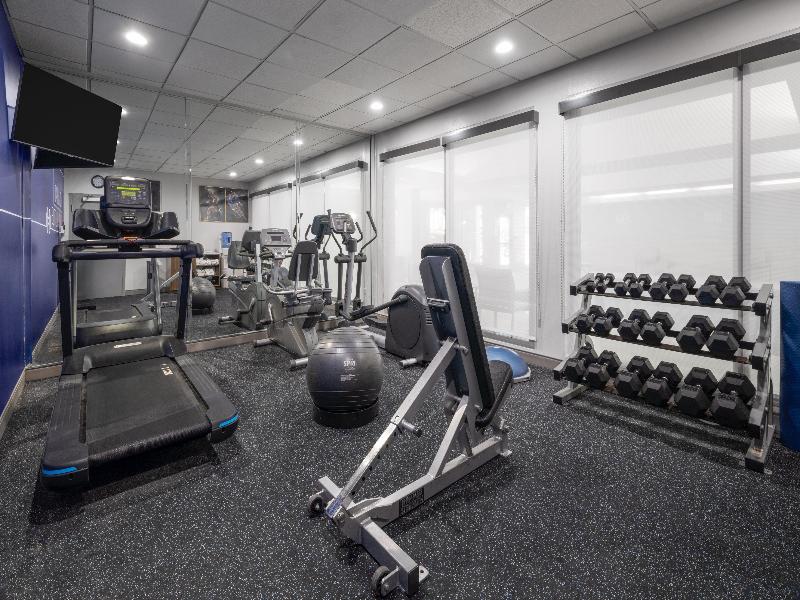 Holiday Inn Express Tifton image
