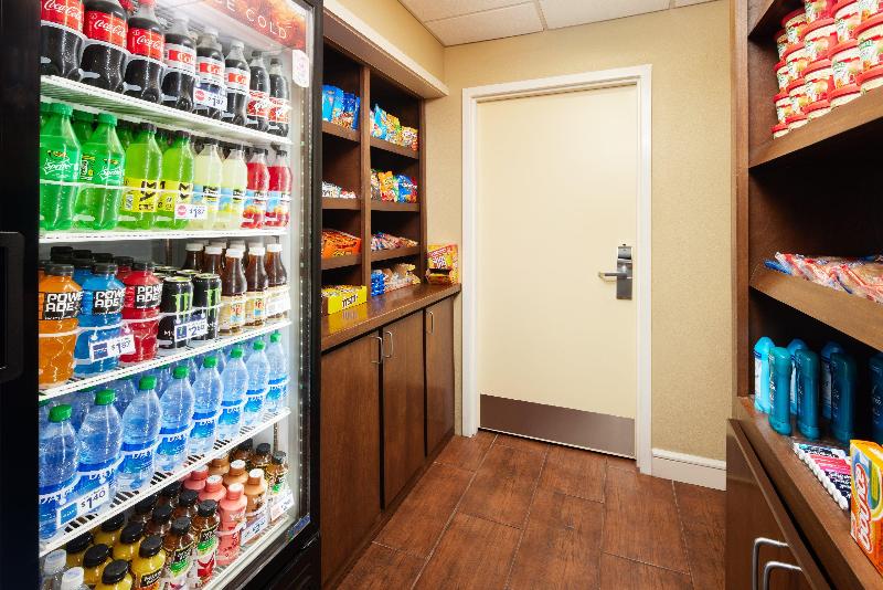 Holiday Inn Express Tifton image