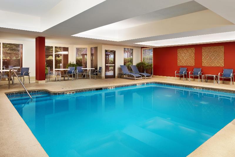 Holiday Inn Express Tifton image