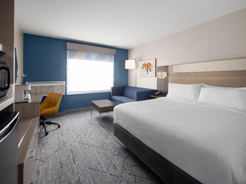 Holiday Inn Express Tifton image
