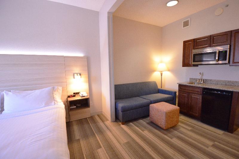 Holiday Inn Express Toledo-Oregon By IHG photo 18